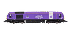 2D-010-016 N Gauge Class 67 Platinum Jubilee Purple 67007