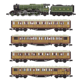 2S-011-10 A3 Flying Scotsman 4472 LNER Apple Green + 4 Teak Gresleys