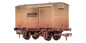 4F-011-129 OO Gauge Ventilated Van D Day 80th Anniversary Weathered