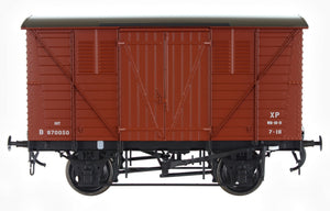 7F-054-004 O Gauge BR Meat Van Bauxite 870050